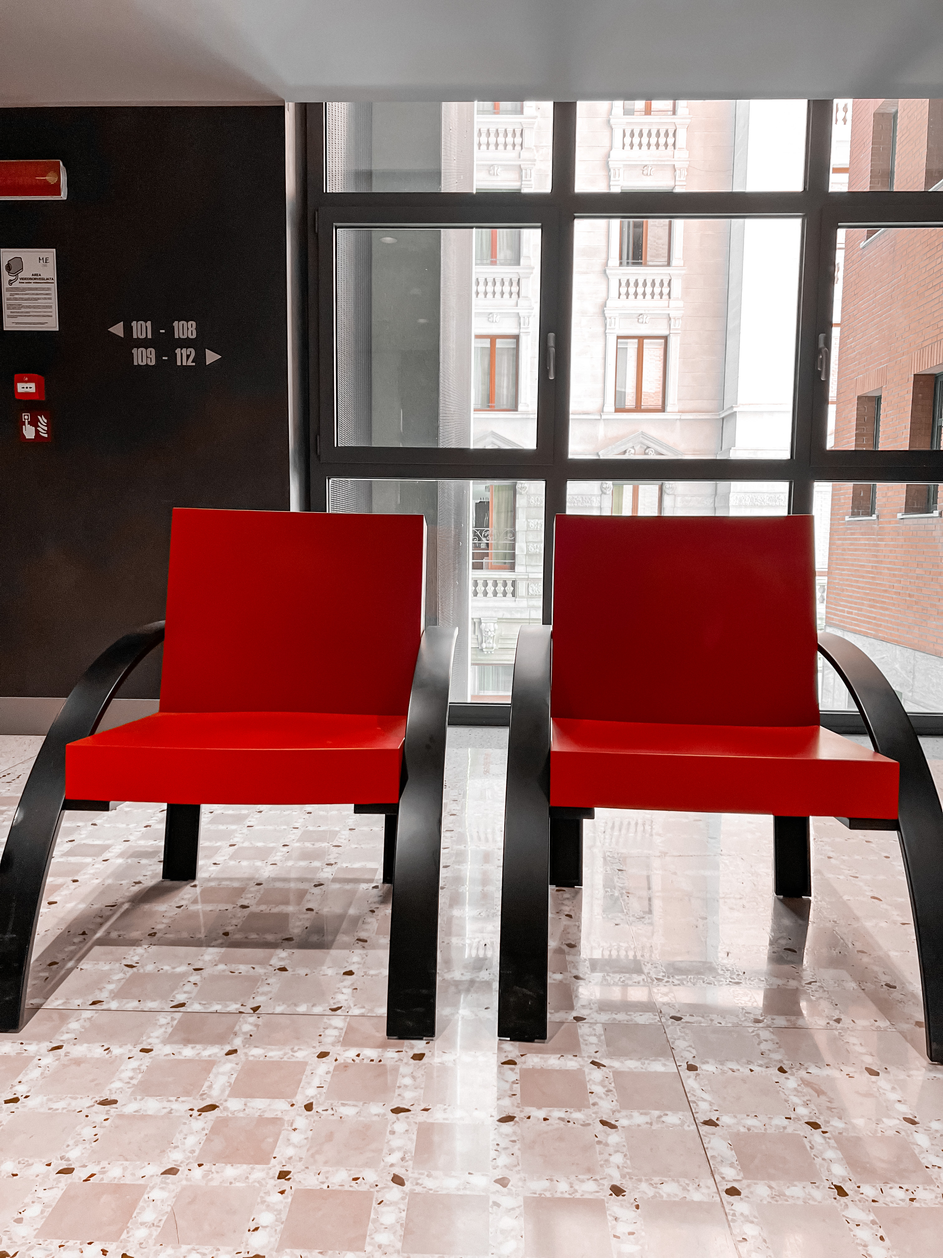 Milan-Duca-Feuteuils-Lilinelle